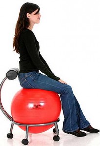 Гимнастический шар вместо стула